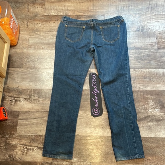 Jeans - Picture 4 of 4